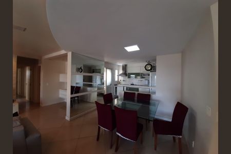 Apartamento à venda com 128m², 3 quartos e 4 vagas Apartamento à venda com 128m², 3 quartos e 4 vagasSala de Jantar