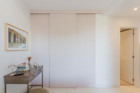 Suíte 2 de apartamento para alugar com 2 quartos, 80m² em Vila Madalena, São Paulo