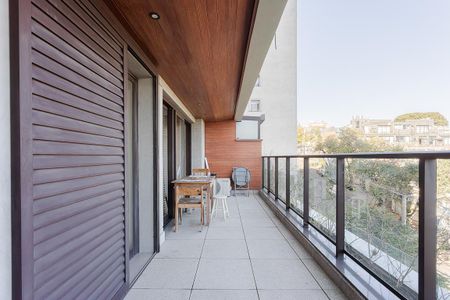 Varanda de apartamento para alugar com 2 quartos, 80m² em Vila Madalena, São Paulo