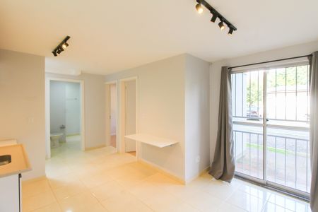 Sala de apartamento à venda com 2 quartos, 45m² em Olaria, Canoas