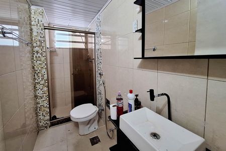 Banheiro de apartamento à venda com 2 quartos, 50m² em Barreto, Niterói