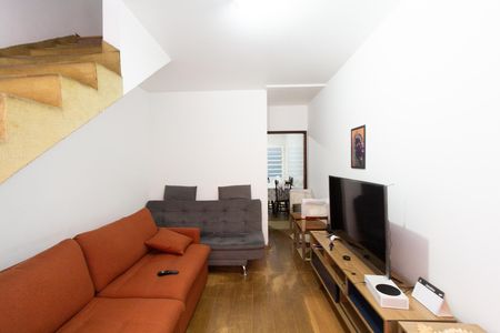 Sala de casa para alugar com 2 quartos, 88m² em Itaim Bibi, São Paulo