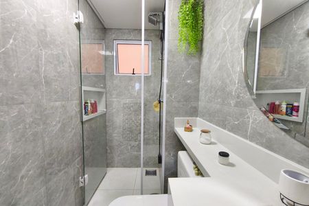 Apartamento à venda com 70m², 3 quartos e 2 vagas Apartamento à venda com 70m², 3 quartos e 2 vagasBanheiro Social