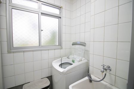 Apartamento para alugar com 55m², 3 quartos e 1 vaga Apartamento para alugar com 55m², 3 quartos e 1 vagaCOZINHA E ÁREA DE SERVIÇO