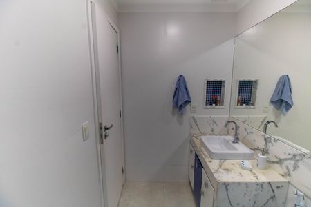 Apartamento para alugar com 140m², 3 quartos e 2 vagas Apartamento para alugar com 140m², 3 quartos e 2 vagasBanheiro Social