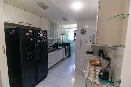 Apartamento para alugar com 140m², 3 quartos e 2 vagas Apartamento para alugar com 140m², 3 quartos e 2 vagasCozinha e Área de Serviço