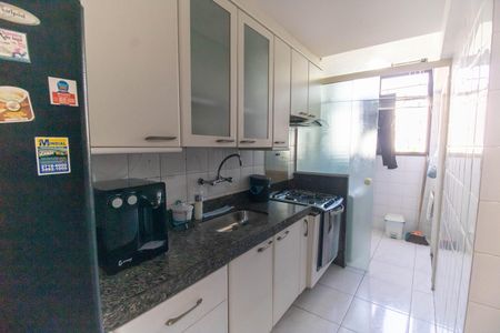 Apartamento para alugar com 140m², 3 quartos e 2 vagas Apartamento para alugar com 140m², 3 quartos e 2 vagasCozinha e Área de Serviço