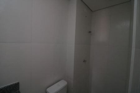 Banheiro de kitnet/studio à venda com 1 quarto, 27m² em Vila Alpina, São Paulo