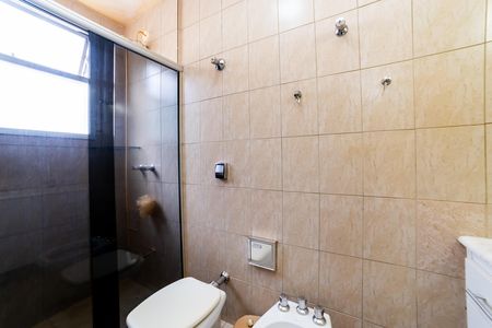 Apartamento para alugar com 100m², 4 quartos e 2 vagasBanheiro da Suíte