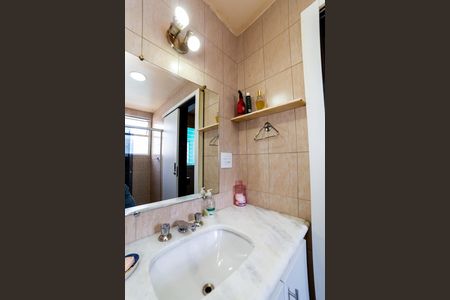 Apartamento para alugar com 100m², 4 quartos e 2 vagasBanheiro da Suíte