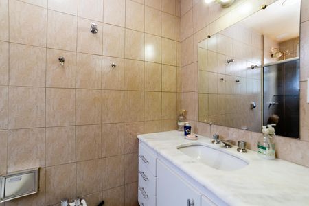 Apartamento para alugar com 100m², 4 quartos e 2 vagasBanheiro da Suíte