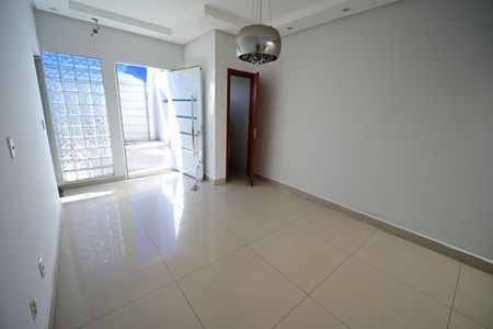 Casa à venda com 160m², 3 quartos e 3 vagas