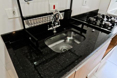 Cozinha de apartamento para alugar com 1 quarto, 32m² em Vila Dom Pedro II, São Paulo