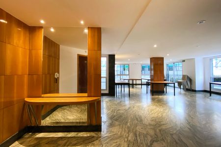 Apartamento à venda com 257m², 4 quartos e 2 vagas Apartamento à venda com 257m², 4 quartos e 2 vagasÁrea comum