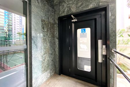 Apartamento à venda com 257m², 4 quartos e 2 vagas Apartamento à venda com 257m², 4 quartos e 2 vagasÁrea comum