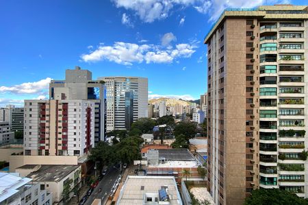 Apartamento à venda com 257m², 4 quartos e 2 vagas Apartamento à venda com 257m², 4 quartos e 2 vagasVista Quarto 4