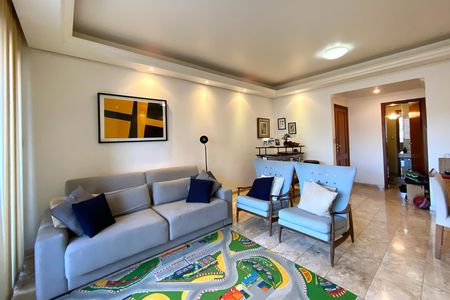 Apartamento à venda com 257m², 4 quartos e 2 vagas Apartamento à venda com 257m², 4 quartos e 2 vagasSala