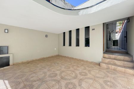 Garagem de casa à venda com 3 quartos, 125m² em Vila Osasco, Osasco