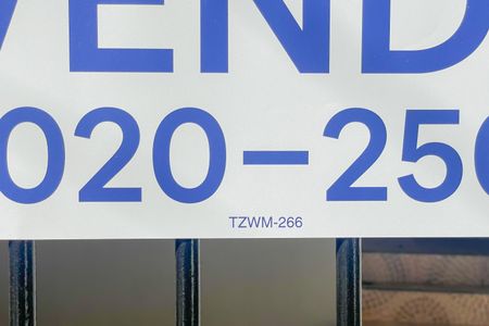 Casa à venda com 125m², 3 quartos e 2 vagas Casa à venda com 125m², 3 quartos e 2 vagasTZWM-266