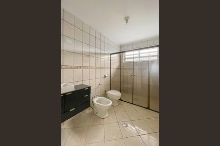 Casa à venda com 125m², 3 quartos e 2 vagas Casa à venda com 125m², 3 quartos e 2 vagasBanheiro