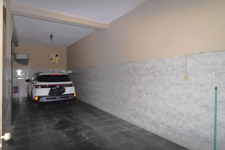 Garagem de casa à venda com 3 quartos, 180m² em Jardim Marília, São Paulo