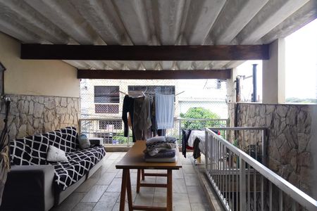 Varanda de casa à venda com 3 quartos, 180m² em Jardim Marília, São Paulo
