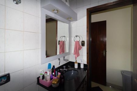 Banheiro da Suíte de casa à venda com 3 quartos, 180m² em Jardim Marília, São Paulo