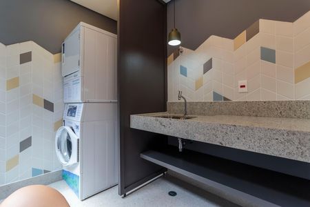 Apartamento à venda com 56m², 2 quartos e sem vaga Apartamento à venda com 56m², 2 quartos e sem vagaLavanderia