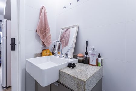 Apartamento à venda com 56m², 2 quartos e sem vaga Apartamento à venda com 56m², 2 quartos e sem vagaBanheiro da Suíte