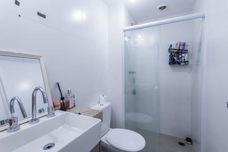 Apartamento à venda com 56m², 2 quartos e sem vaga Apartamento à venda com 56m², 2 quartos e sem vagaBanheiro da Suíte