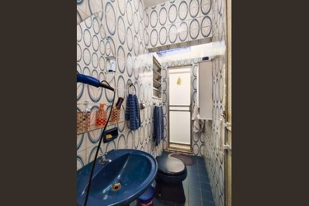Casa à venda com 120m², 2 quartos e 1 vaga Casa à venda com 120m², 2 quartos e 1 vagaBanheiro Corredor