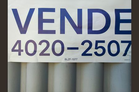 Casa à venda com 120m², 2 quartos e 1 vaga Casa à venda com 120m², 2 quartos e 1 vagaPlaca
