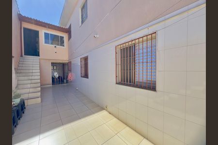 Quintal de casa à venda com 6 quartos, 223m² em Jardim Leda, Guarulhos
