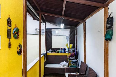 Varanda de casa à venda com 3 quartos, 110m² em Vila Boacava, São Paulo