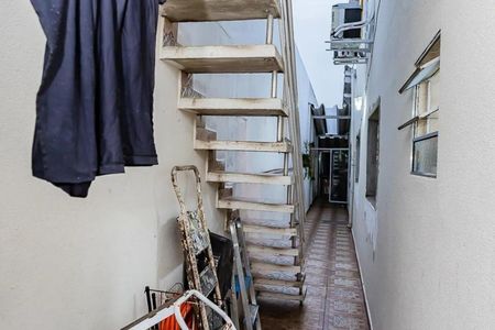 Corredor de casa à venda com 3 quartos, 110m² em Vila Boacava, São Paulo