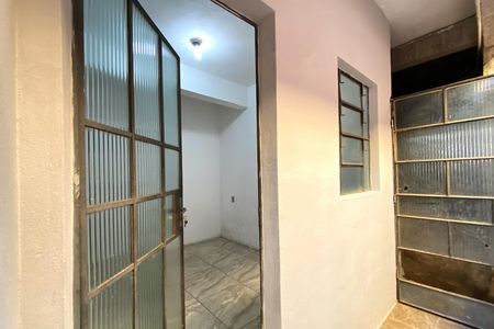 Entrada de casa para alugar com 2 quartos, 360m² em Alpes, Belo Horizonte