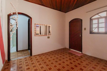 Casa para alugar com 240m², 2 quartos e 2 vagas