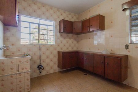 Casa para alugar com 240m², 2 quartos e 2 vagas