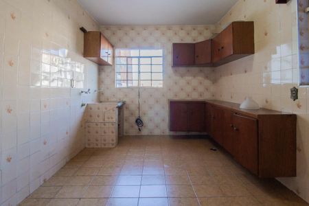 Casa para alugar com 240m², 2 quartos e 2 vagas