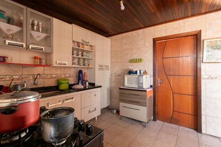 Casa de condomínio à venda com 400m², 3 quartos e 2 vagasCozinha