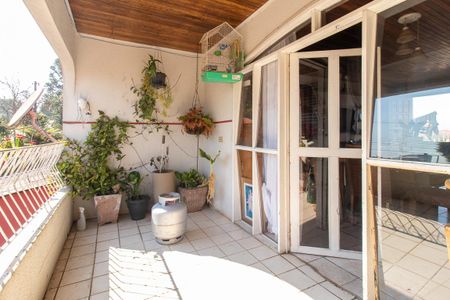 Casa de condomínio à venda com 400m², 3 quartos e 2 vagasVaranda