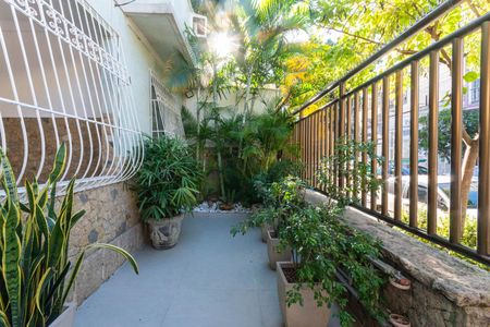 Área comum de apartamento para alugar com 2 quartos, 75m² em Tijuca, Rio de Janeiro