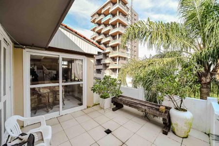 Terraço de apartamento para alugar com 2 quartos, 250m² em Bela Vista, Porto Alegre
