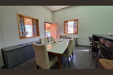 Casa à venda com 500m², 4 quartos e 4 vagas Casa à venda com 500m², 4 quartos e 4 vagasCopa
