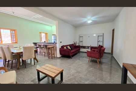 Casa à venda com 4 quartos, 500m² em Joá, Lagoa Santa