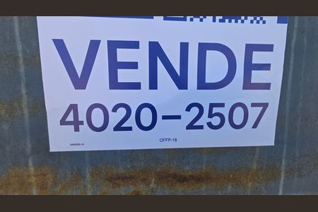 Casa à venda com 500m², 4 quartos e 4 vagas Casa à venda com 500m², 4 quartos e 4 vagasPlaca