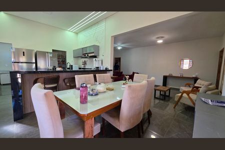 Casa à venda com 500m², 4 quartos e 4 vagas Casa à venda com 500m², 4 quartos e 4 vagasCopa