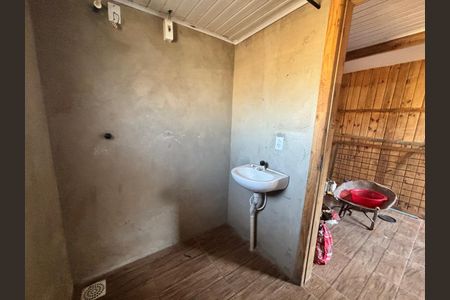 Banheiro de casa para alugar com 1 quarto, 35m² em Rio dos Sinos, São Leopoldo
