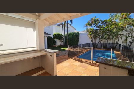Área externa de casa de condomínio à venda com 4 quartos, 365m² em Loteamento Alphaville Campinas, Campinas