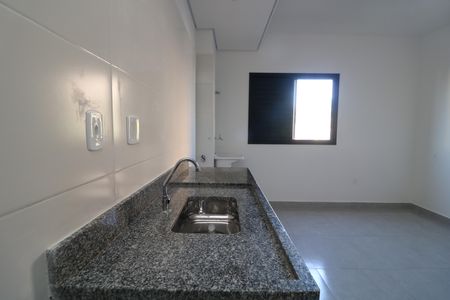 Cozinha de kitnet/studio à venda com 1 quarto, 27m² em Vila Alpina, São Paulo